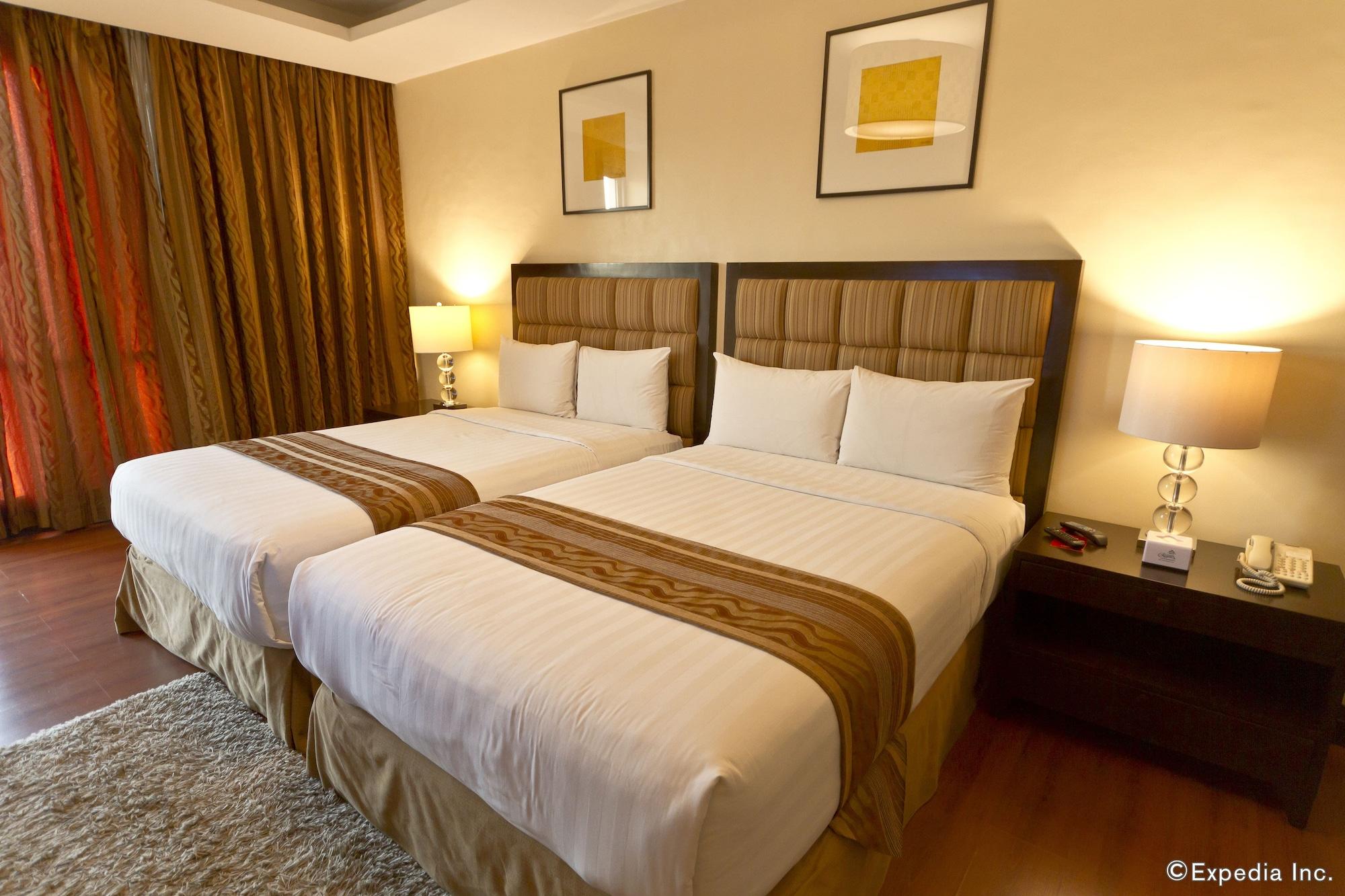 Crown Regency Hotel & Towers Cebu Stadt Exterior foto