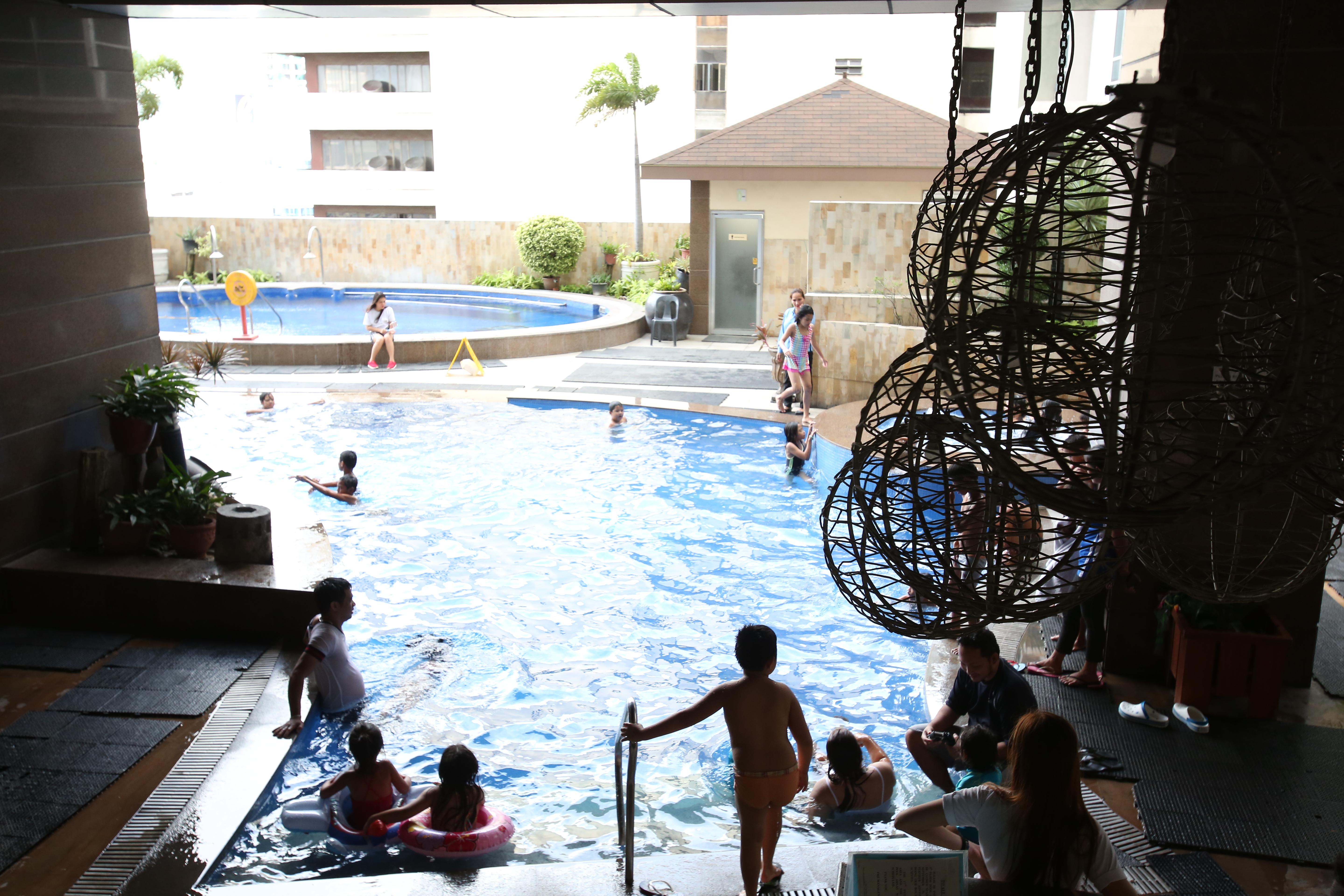 Crown Regency Hotel & Towers Cebu Stadt Exterior foto