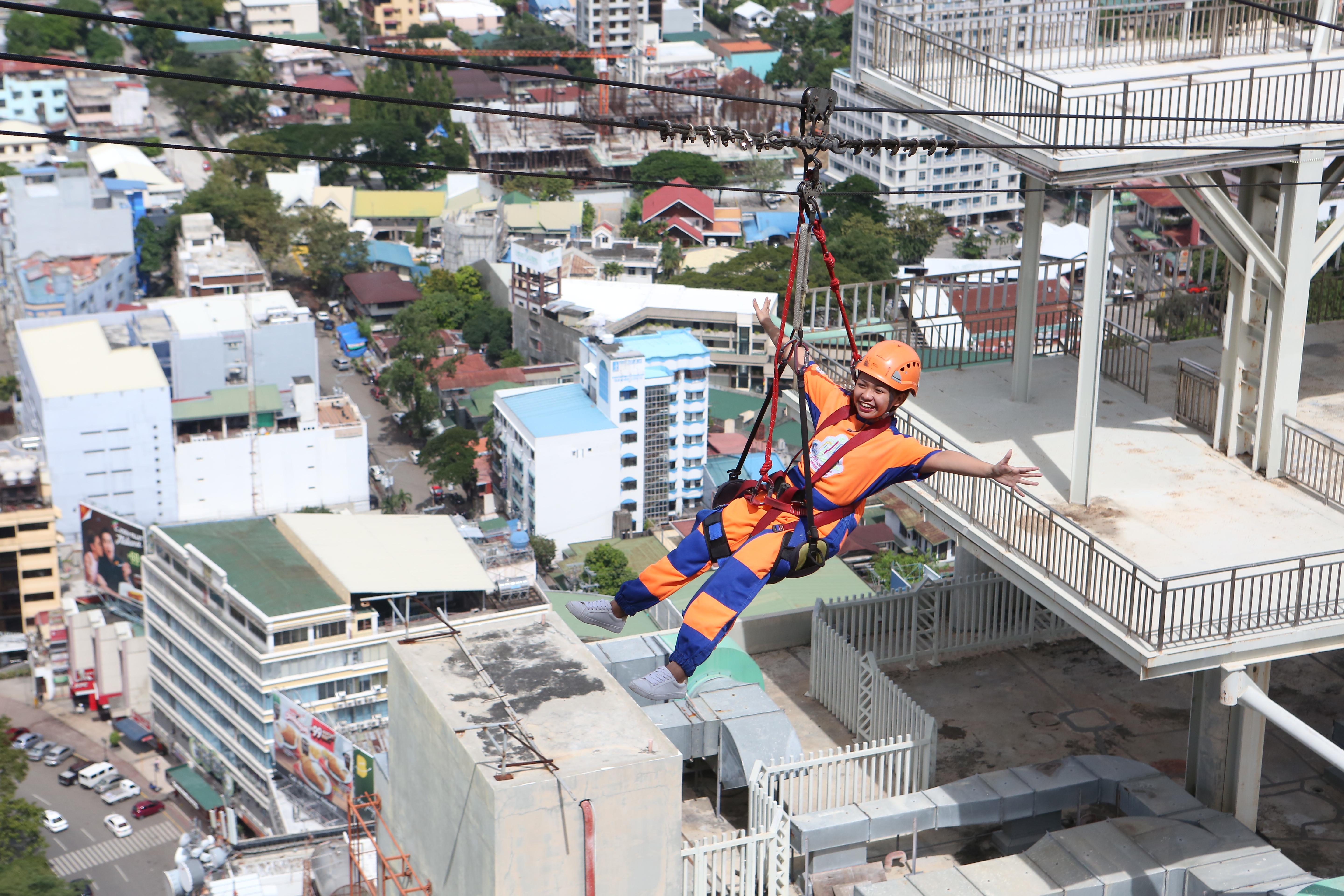 Crown Regency Hotel & Towers Cebu Stadt Exterior foto